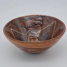 Load image into Gallery viewer, Converging lines pottery bowl
