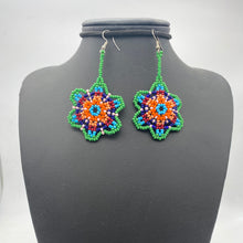Cargar imagen en el visor de la galería, Green mix flower power dangle earrings
